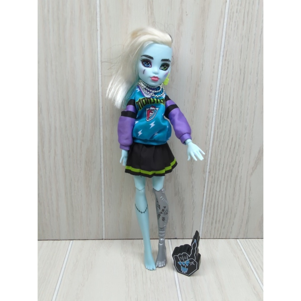 Monster High Ghoul Spirit Frankie Stein doll plastic foam finger & clothes